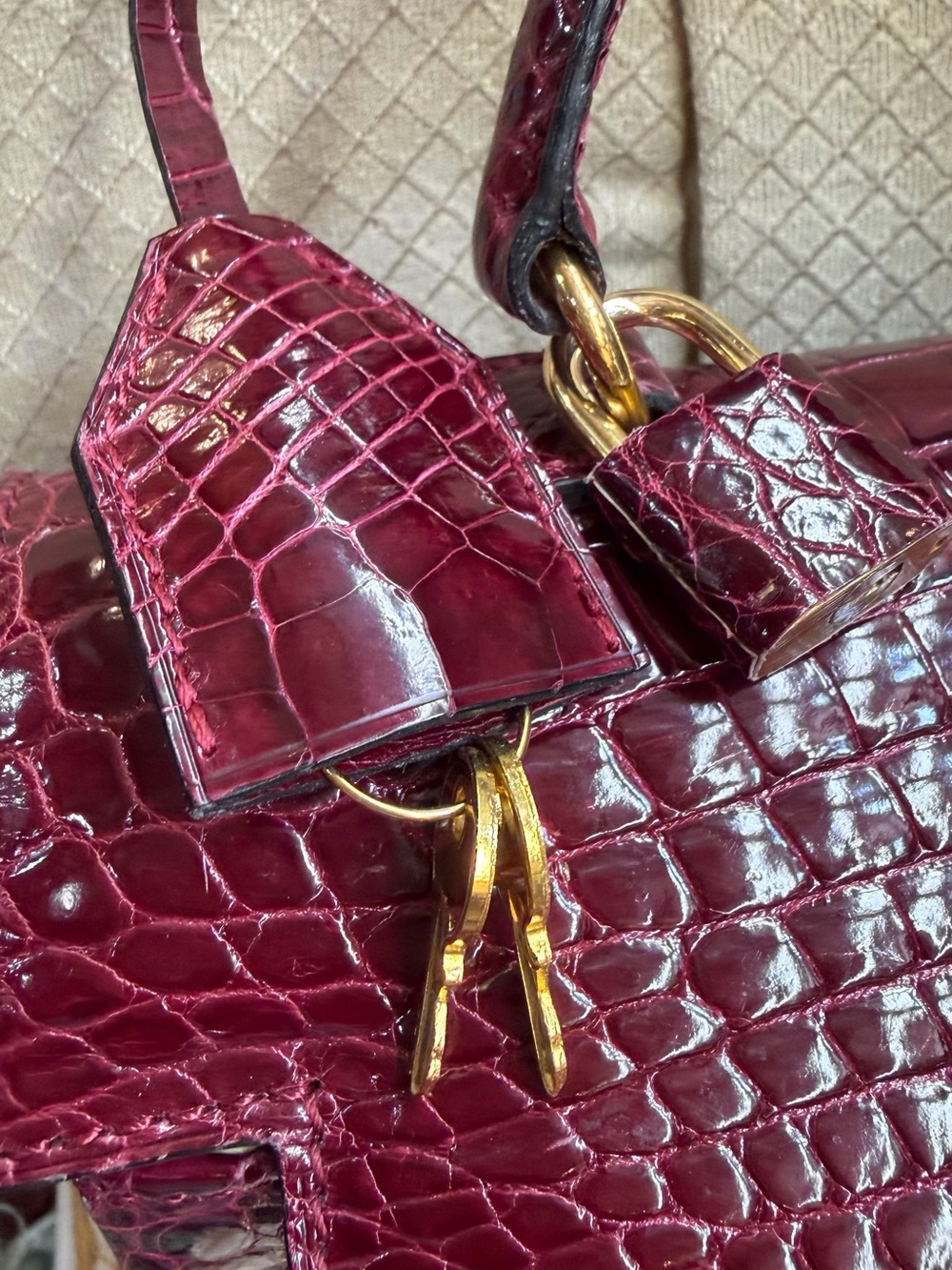 KEWANPEN Burgundy genuine Crocodile Top-Handle Satchel with Gold Hardware - Picture 8 of 9